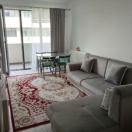 Deluxe 2 Bedroom Apartment With Balcony And Private Parking Bragadiru Zewnętrze zdjęcie