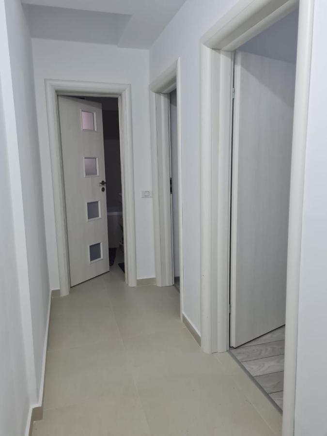 Deluxe 2 Bedroom Apartment With Balcony And Private Parking Bragadiru Zewnętrze zdjęcie