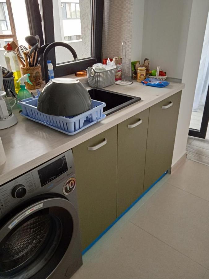 Deluxe 2 Bedroom Apartment With Balcony And Private Parking Bragadiru Zewnętrze zdjęcie
