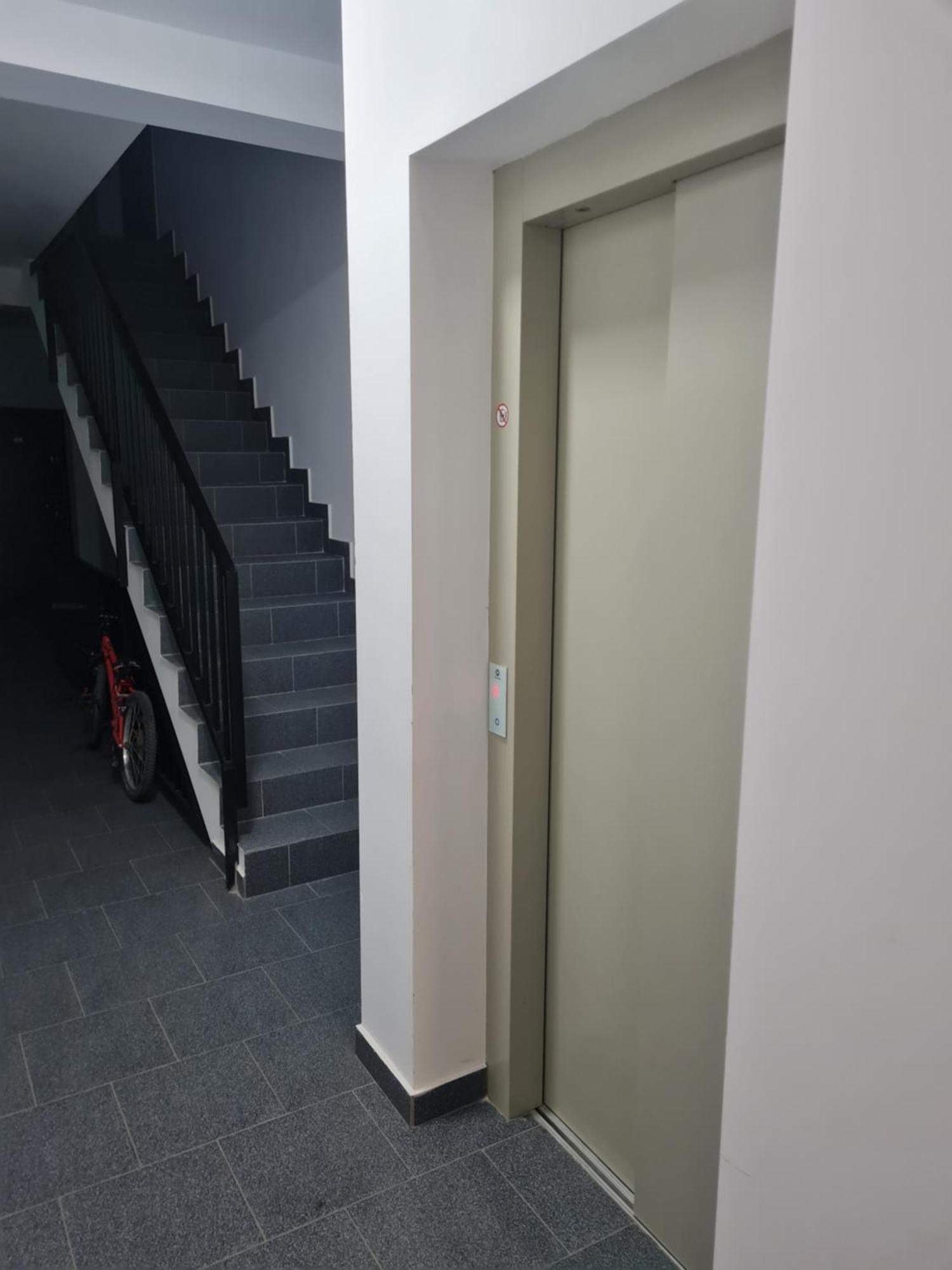 Deluxe 2 Bedroom Apartment With Balcony And Private Parking Bragadiru Zewnętrze zdjęcie