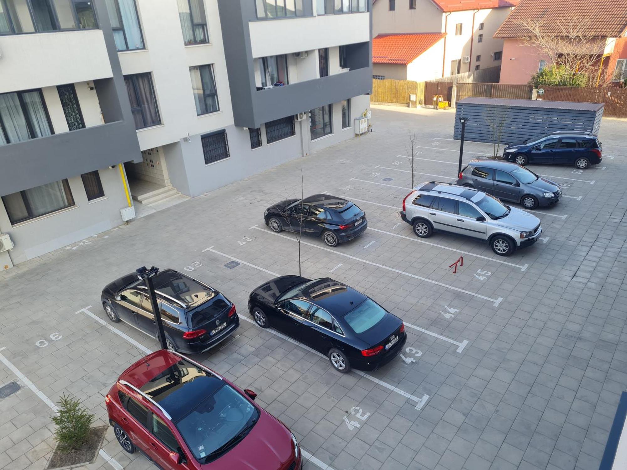 Deluxe 2 Bedroom Apartment With Balcony And Private Parking Bragadiru Zewnętrze zdjęcie
